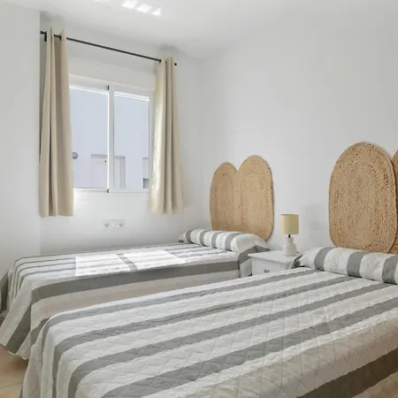 Perez Zara 7 * 科尼尔-德拉弗龙特拉